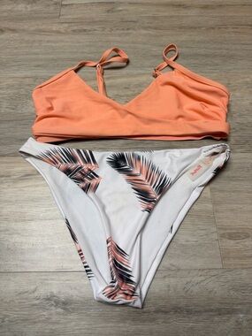 ROMWE Peach Bralette Top with White Palm-Print Bikini Bottoms